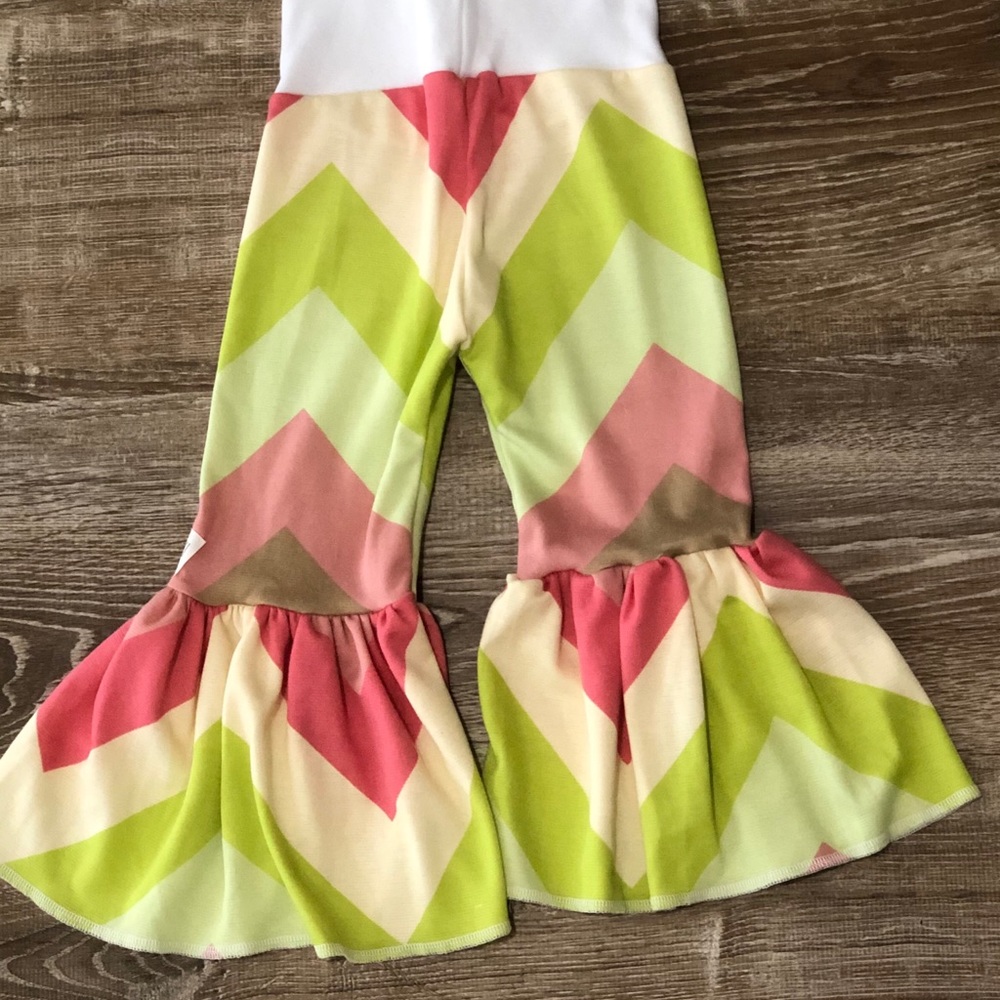 Chevron Flares 2T